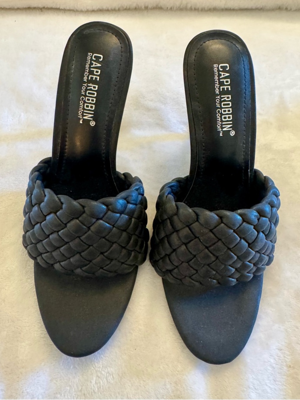 Cape Robbin Black Braided Slide Mules Size 7 NWOT